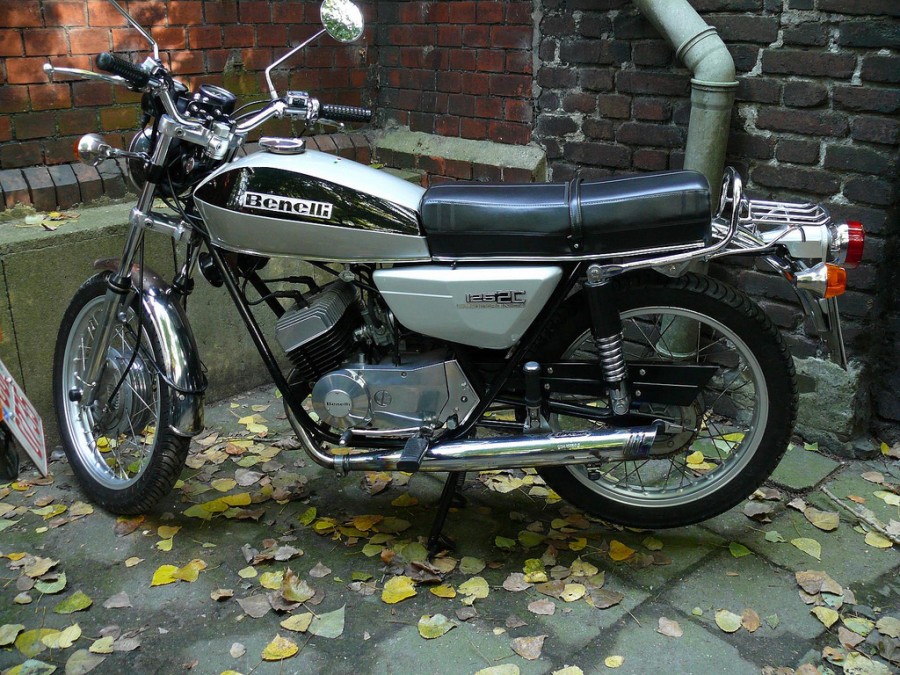 Review of Benelli 125 2 C 1973: pictures, live photos 