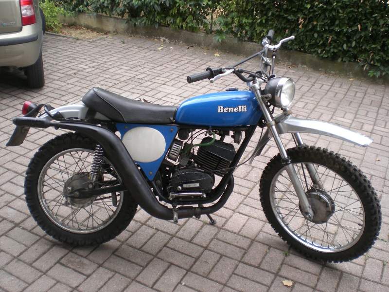 Review of Benelli 250 2 C 1978: pictures, live photos 
