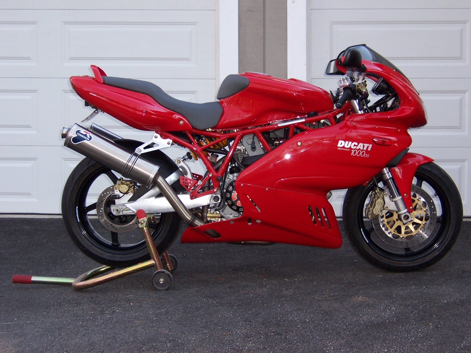 Ducati 1000 Supersport DS 2004 photo - 1