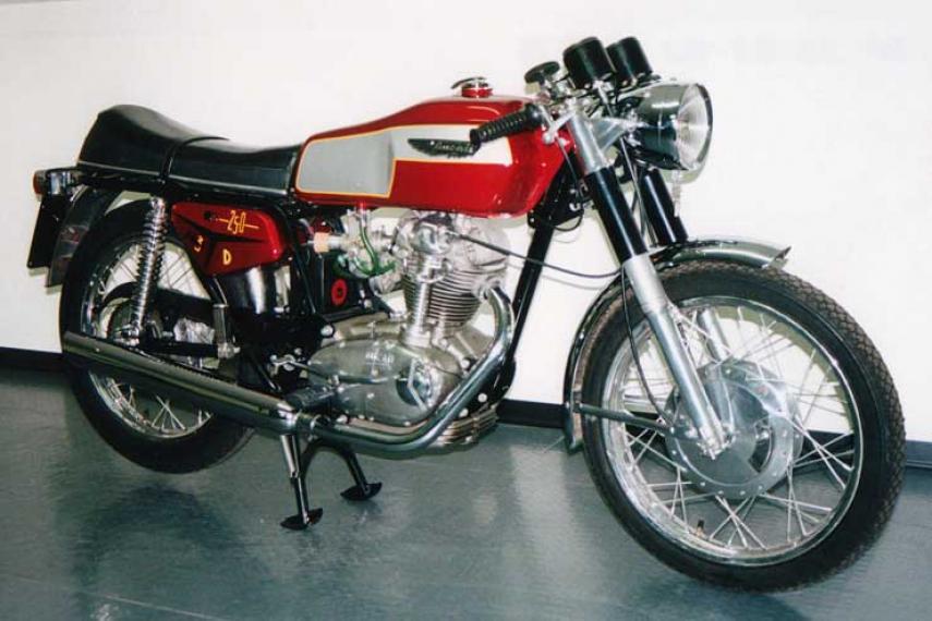 Ducati 250 Mark 3 D 1973 photo - 1