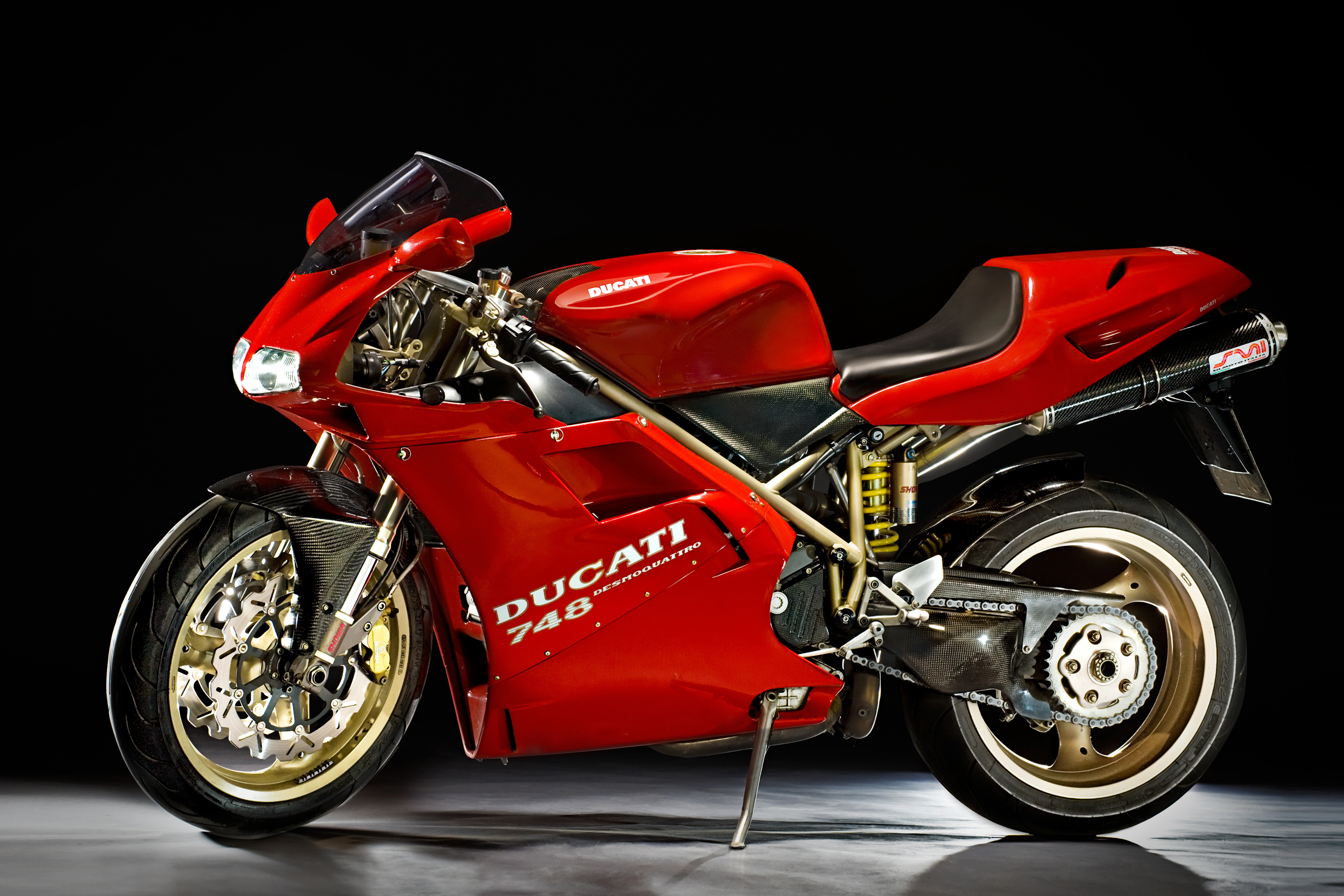 Ducati 748 R 2002 photo - 1