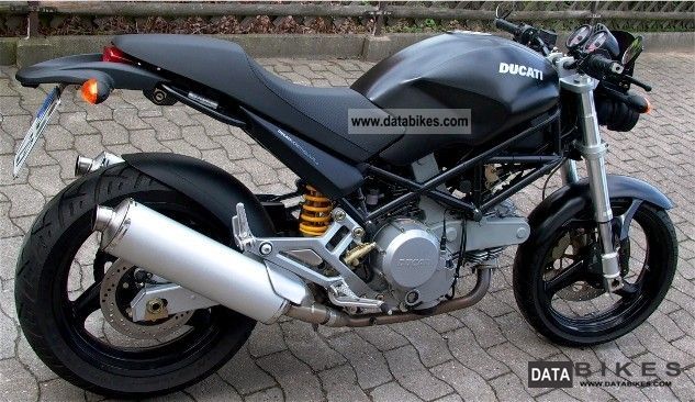 Ducati 750 Monster i.e. Dark 2002 photo - 5