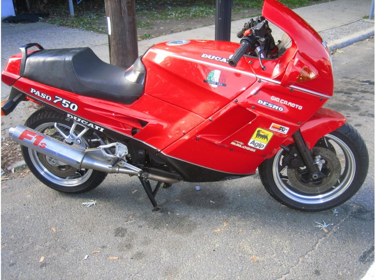 Review of Ducati 750 Paso 1987 pictures, live photos