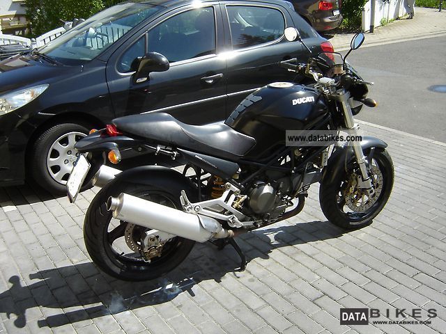 Ducati 900 Monster 2000 photo - 6