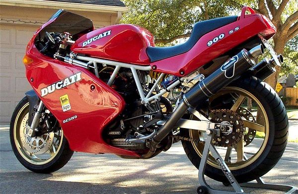 Ducati 900 Monster M 1994 photo - 4