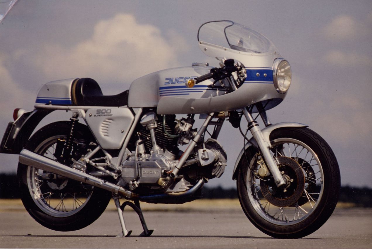 Ducati 900 SS 1975 photo - 1