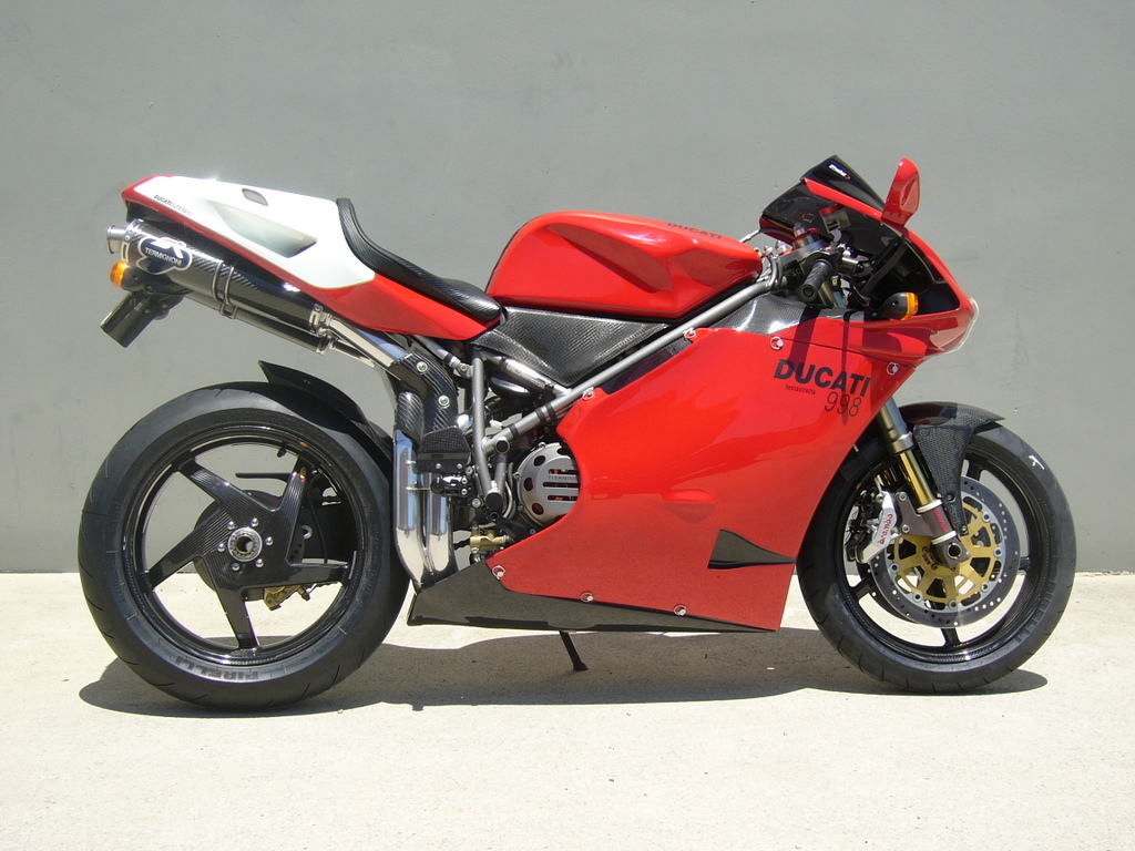 Ducati 998 2003 photo - 1