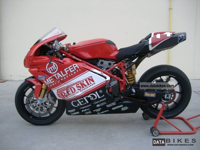 Ducati 999 S 2004 photo - 1