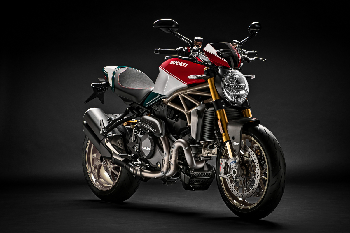 Ducati Monster 1200 S 2019 photo - 1