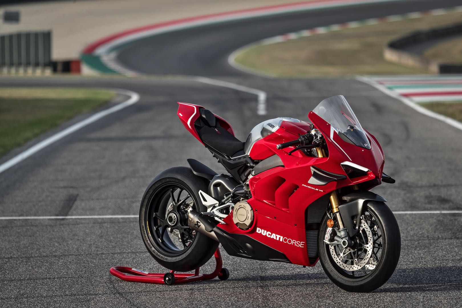 Ducati Panigale V4 R 2019 photo - 3