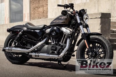 Harley-Davidson Sportster Roadster Dark Custom 2018 photo - 2