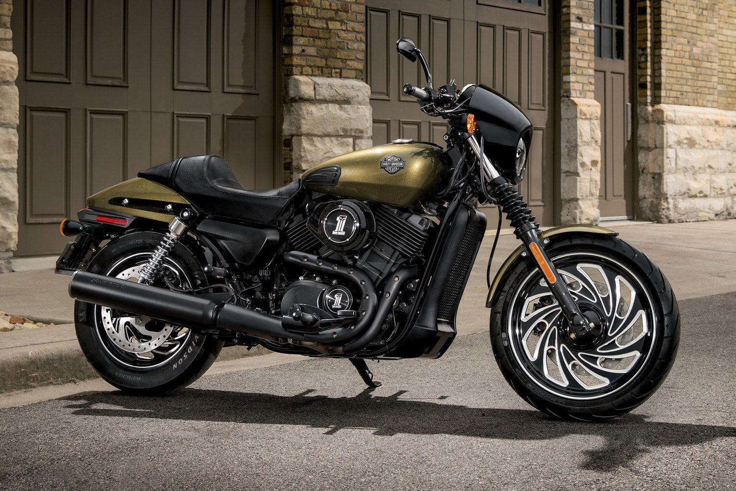Harley-Davidson Street 500 Dark Custom 2018 photo - 3