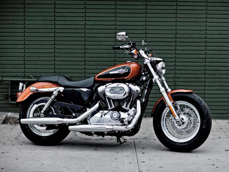 Harley-Davidson XL 1200 Custom 2002 photo - 3