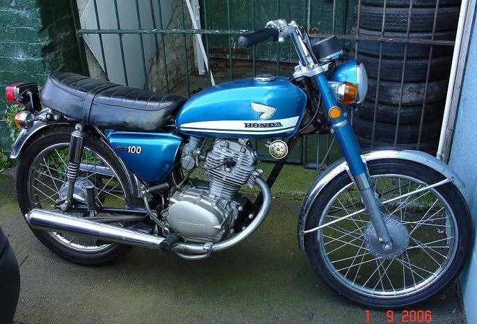 Honda CB 100 1972 photo - 1