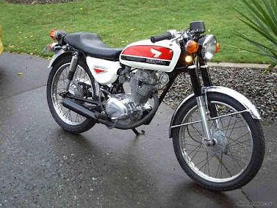 Honda CB 100 1973 photo - 4