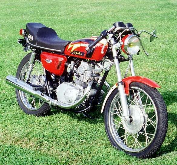 Honda CB 125 T 1979 photo - 6