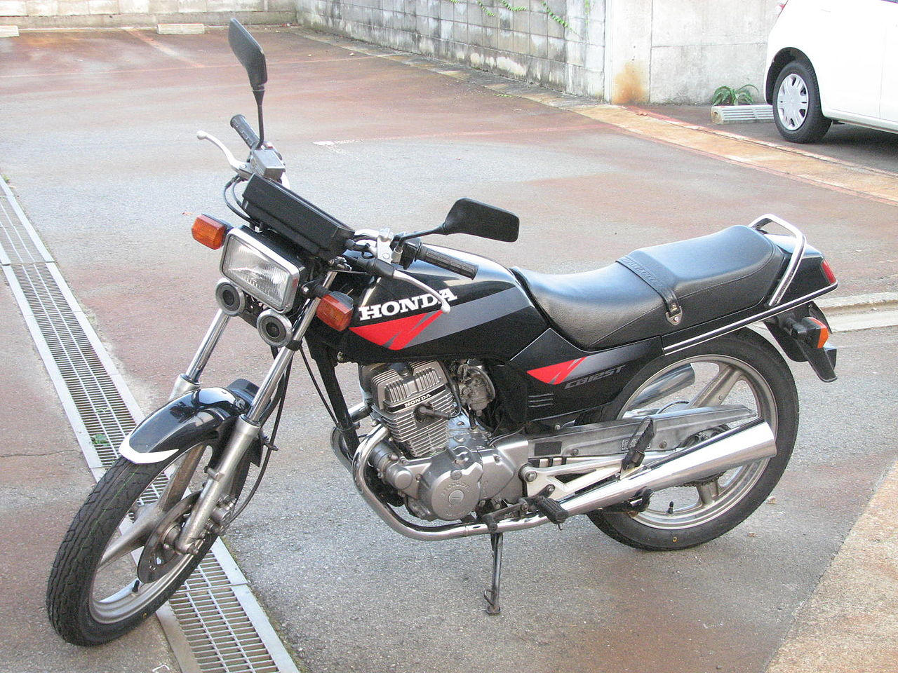 Honda CB 125 T 2 1981 photo - 1