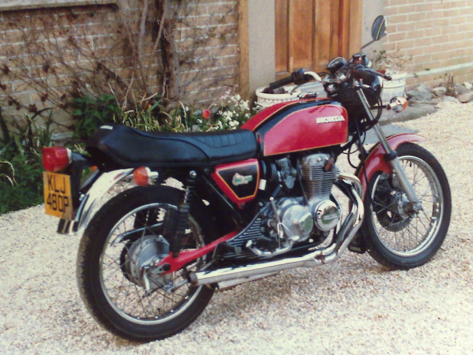 Honda CB 200 1975 photo - 5
