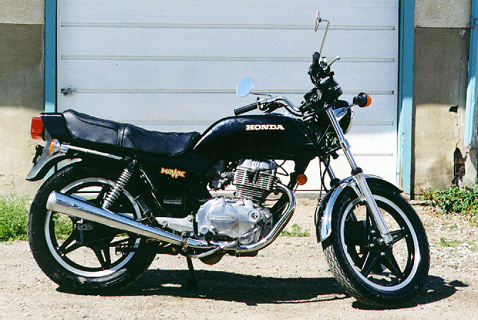 Honda CB 400 A 1979 photo - 1