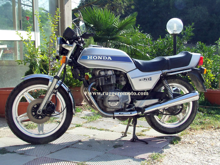 Honda CB 400 N (reduced effect) 1981 photo - 1