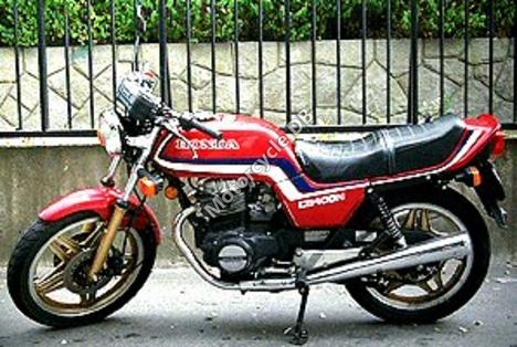 Honda CB 400 N 1982 photo - 2