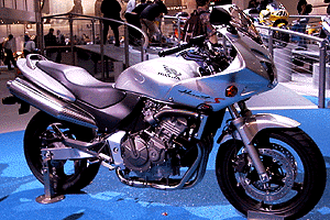 Honda CB 600 S Hornet 2001 photo - 6