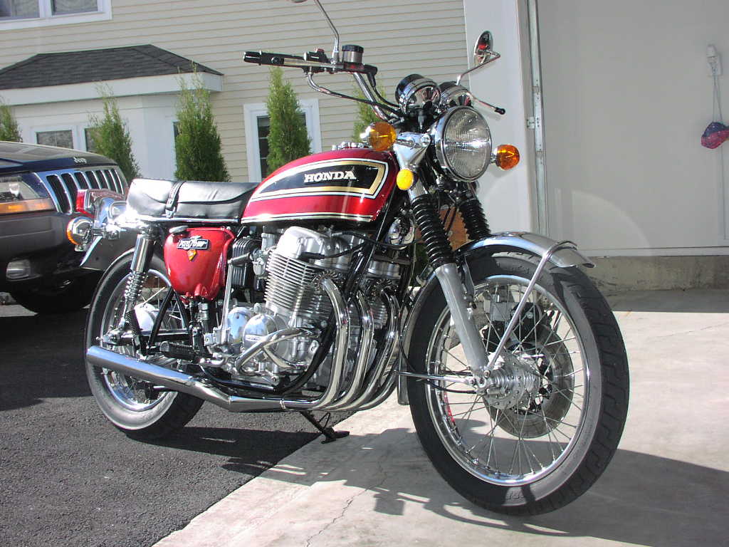Honda CB 750 F 1 1976 photo - 6