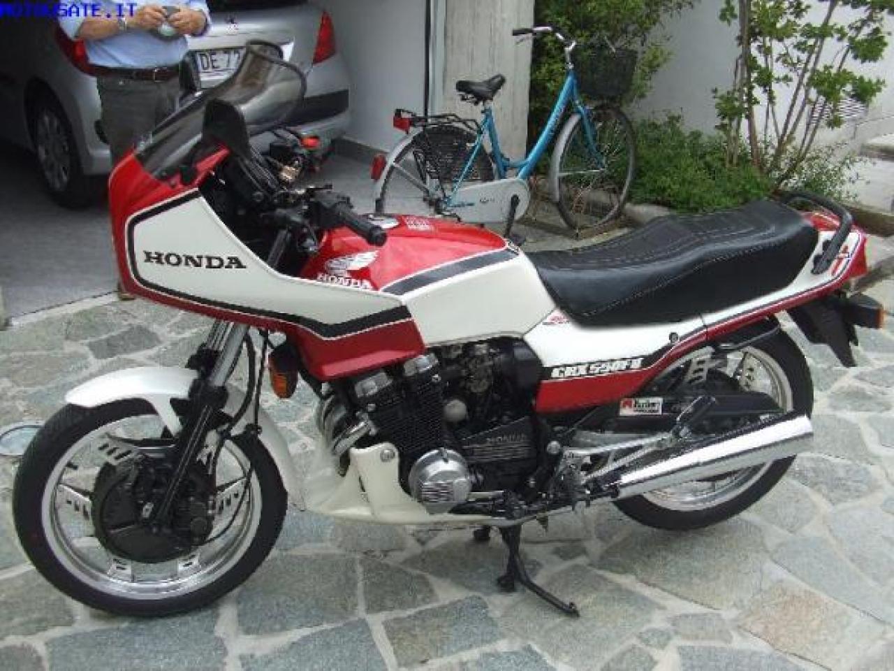 Honda CBX 550 F (reduced effect) 1983 photo - 5