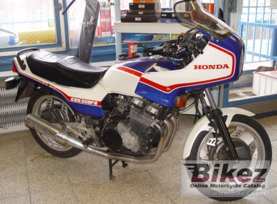 Honda CBX 550 F 2 1982 photo - 2