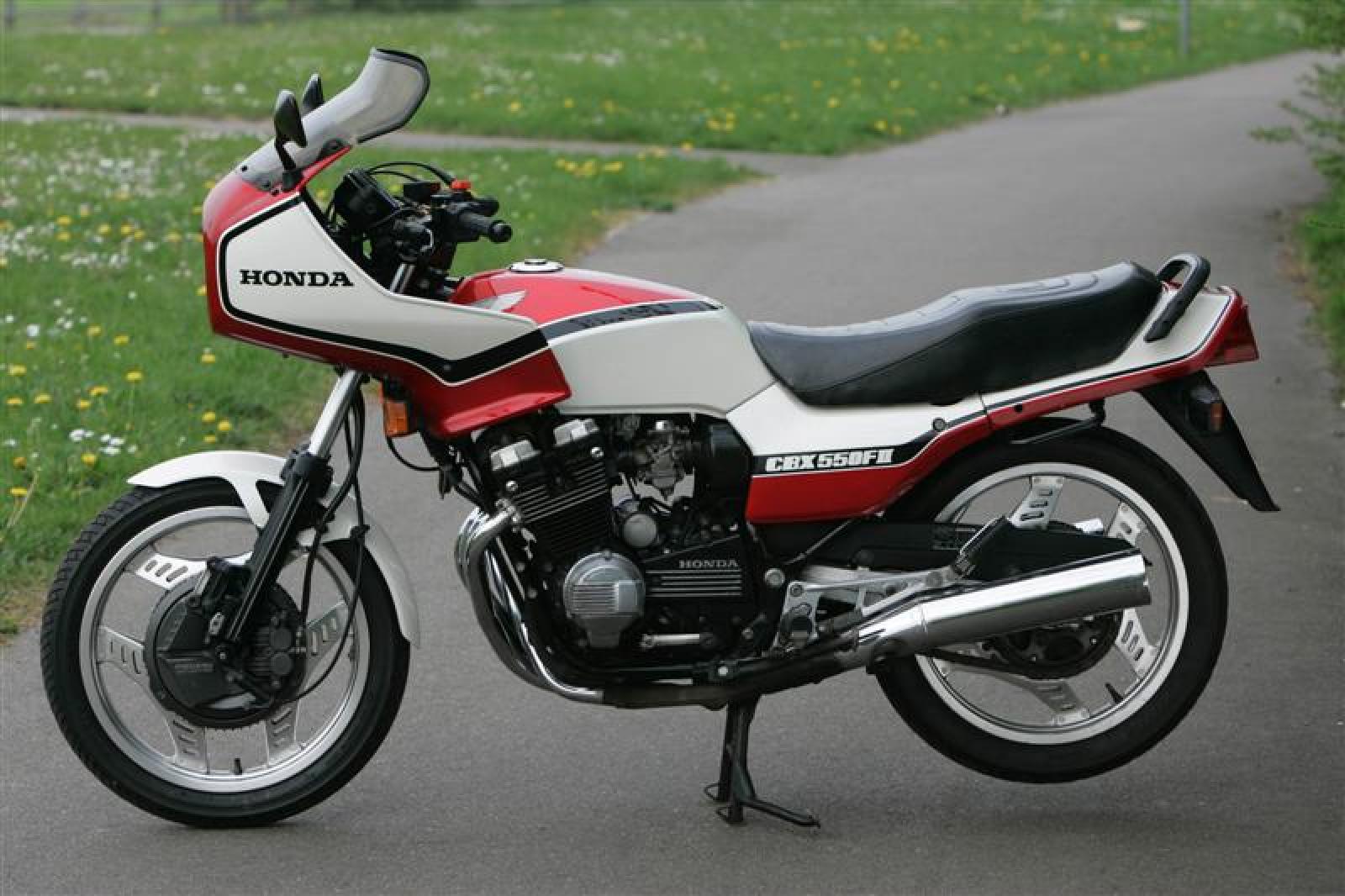 Honda CBX 550 F 2 1984 photo - 5