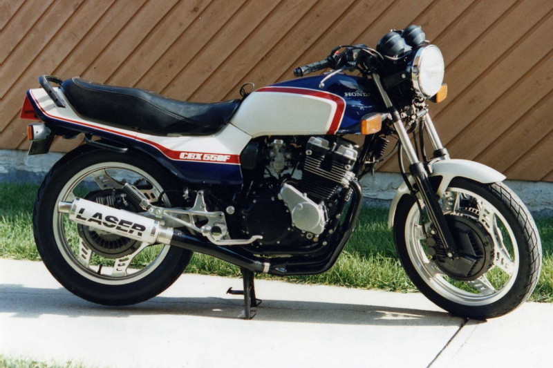 Honda CBX 550 F 2 1985 photo - 2