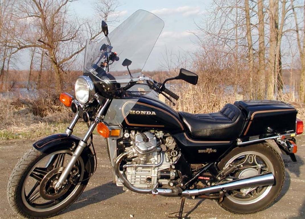 Honda GL 500 Silver Wing (reduced effect) 1983 photo - 1