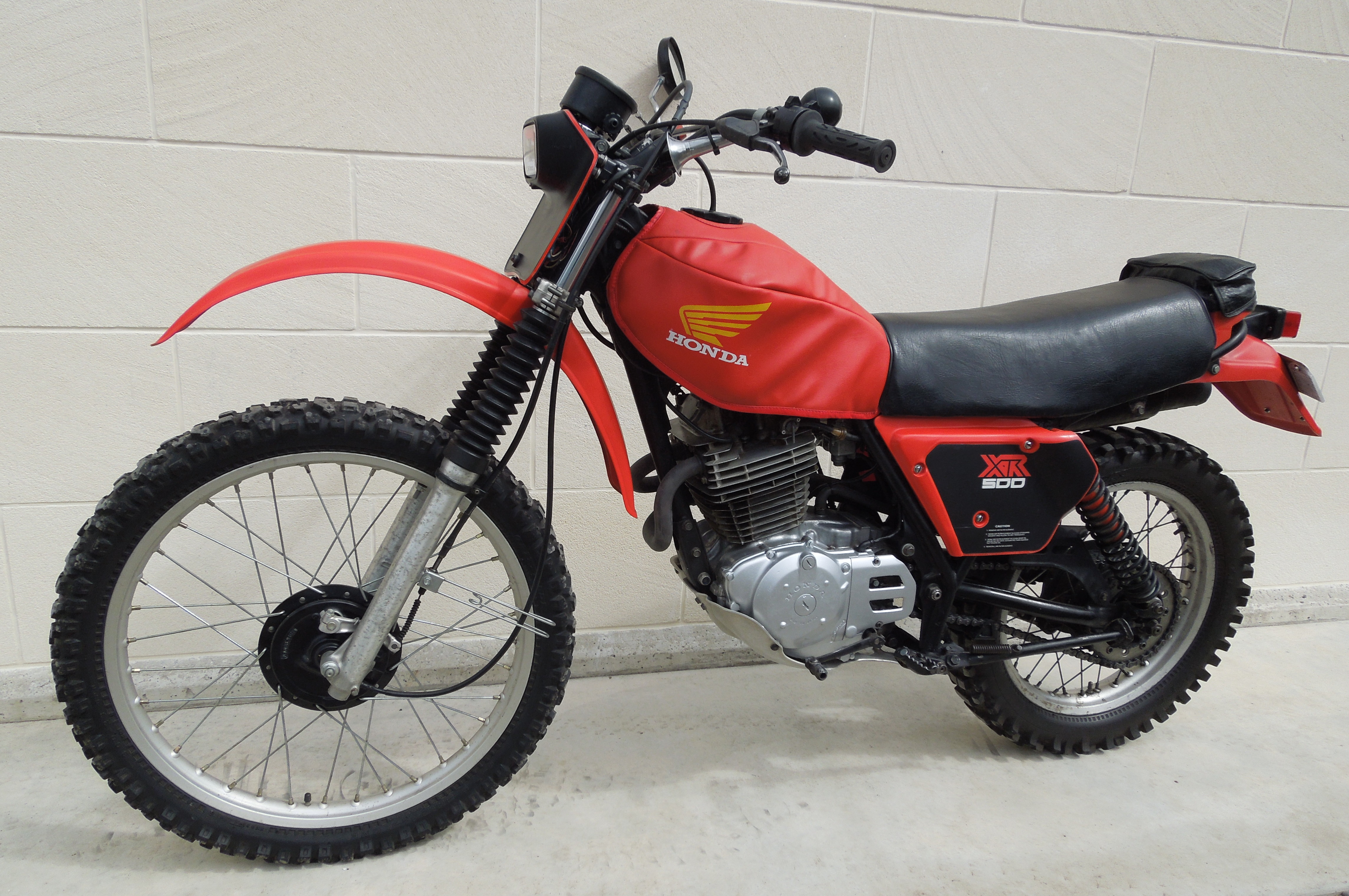 Review of Honda XL 350 R 1987 pictures, live photos