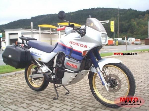 Honda XL 600 V Transalp (reduced effect) 1988 photo - 2