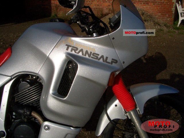 Honda XL 600 V Transalp 1992 photo - 3