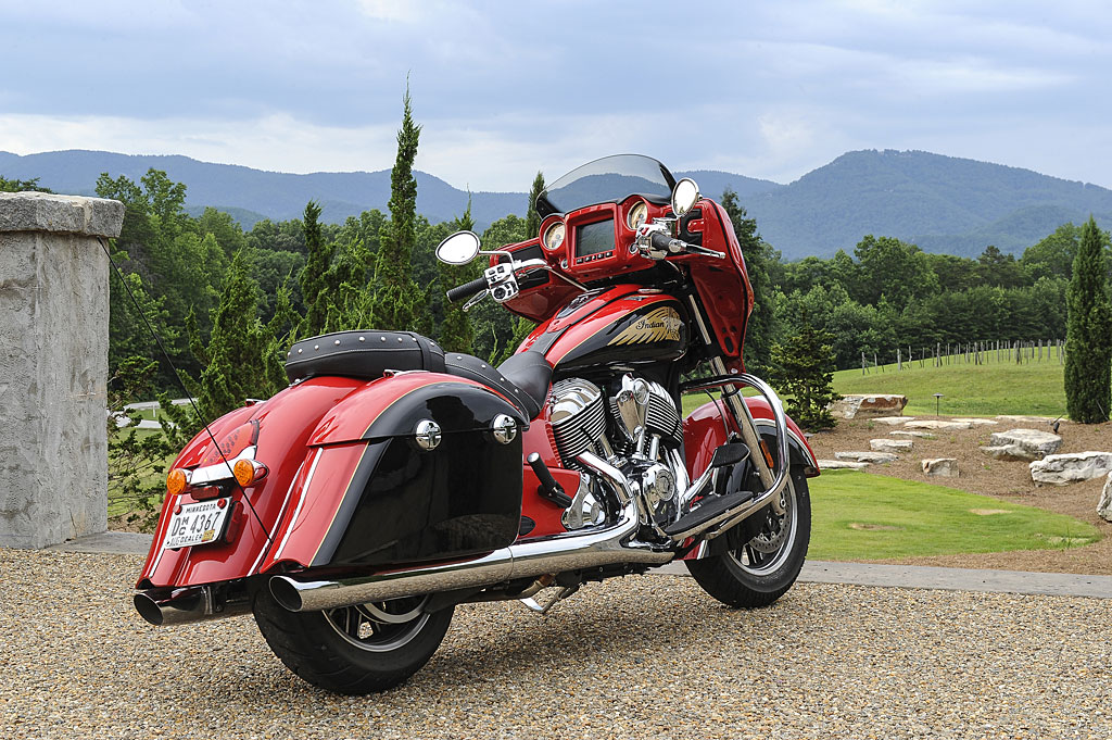 Indian Chieftain 2017 photo - 1