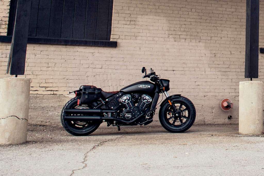 Indian Scout Bobber 2019 photo - 1