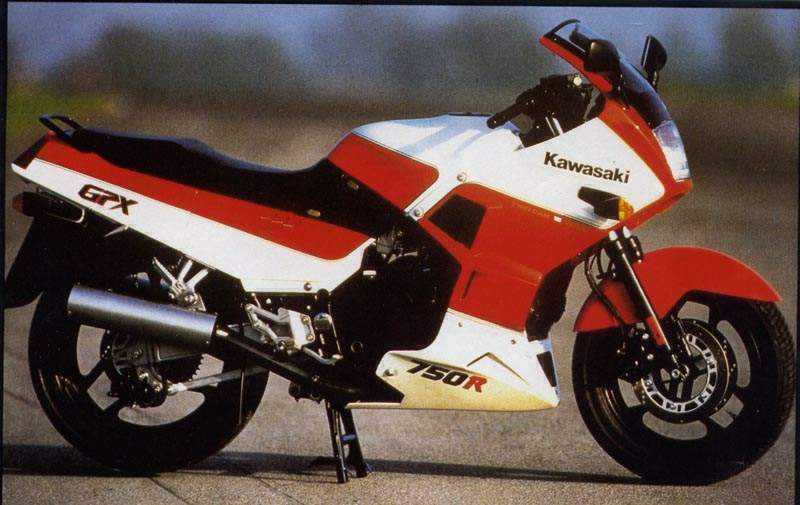 Kawasaki GPX 750 R 1988 photo - 2
