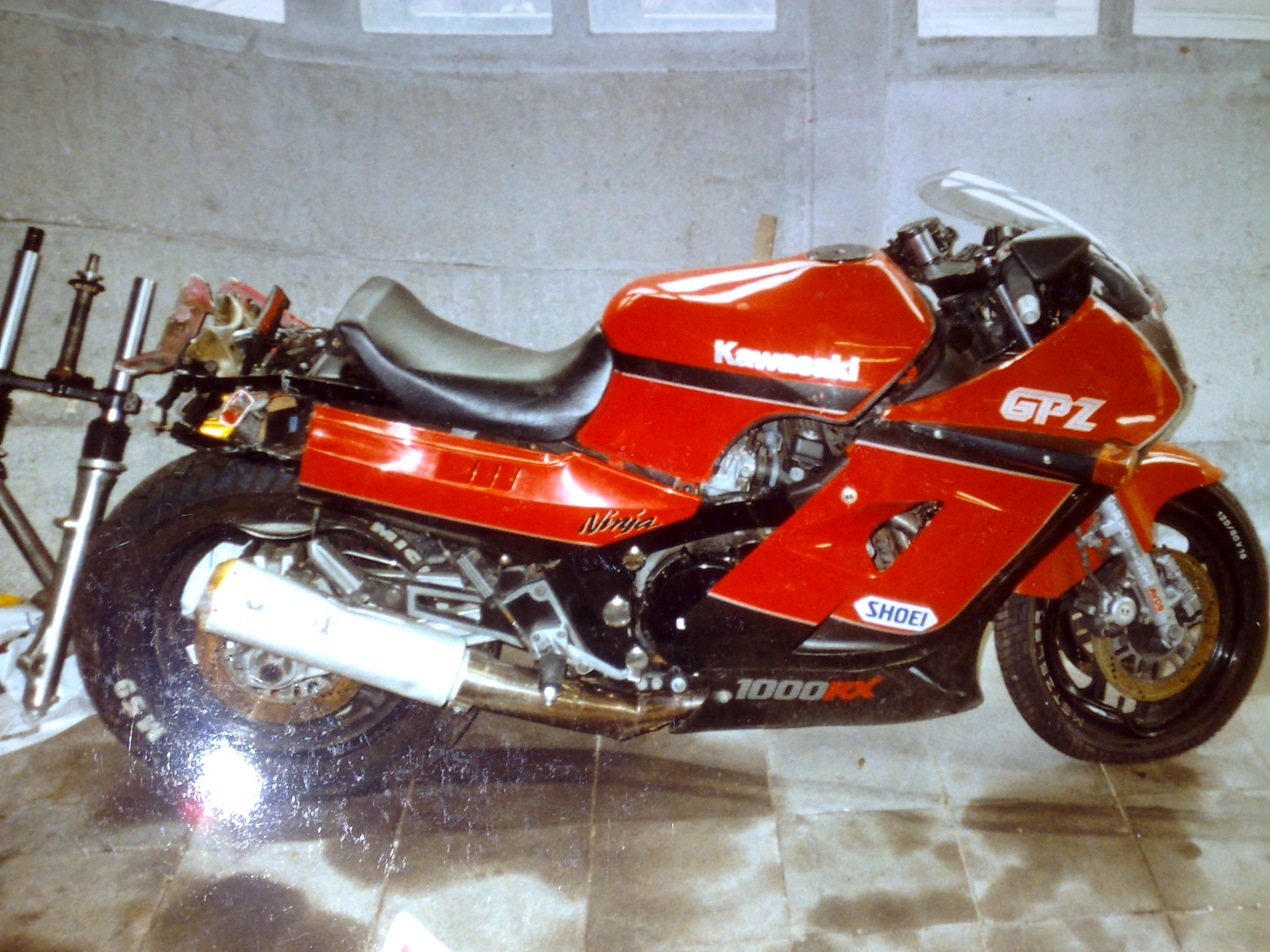 Kawasaki GPZ 1000 RX 1987 photo - 6