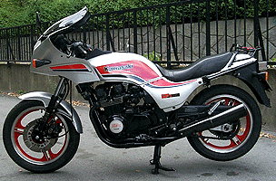 Kawasaki GPZ 1100 (reduced effect) 1988 photo - 6