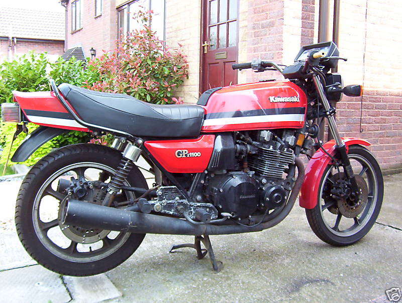 Kawasaki GPZ 1100 1982 photo - 2