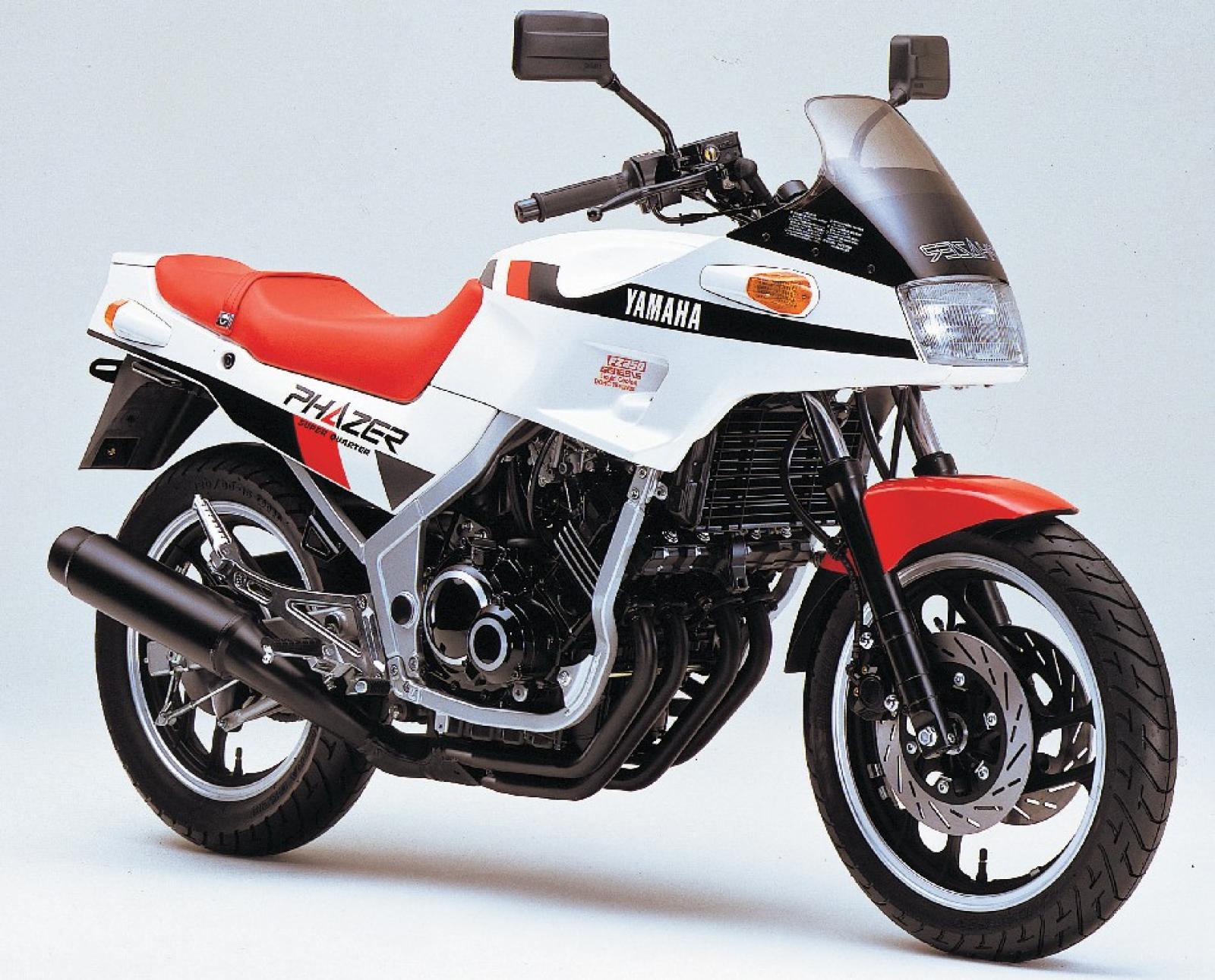 Kawasaki GPZ 400 (reduced effect) 1985 photo - 1