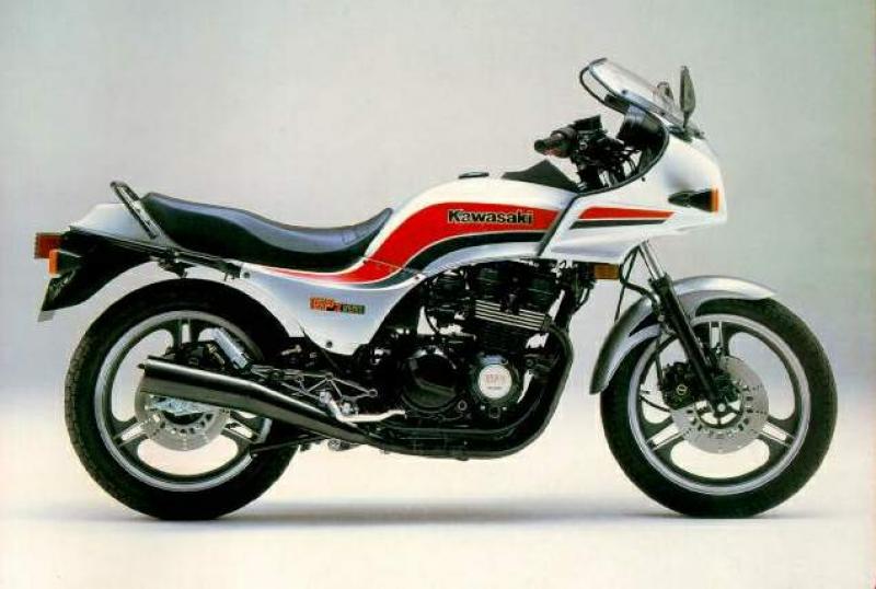 Kawasaki GPZ 550 (reduced effect) 1989 photo - 1