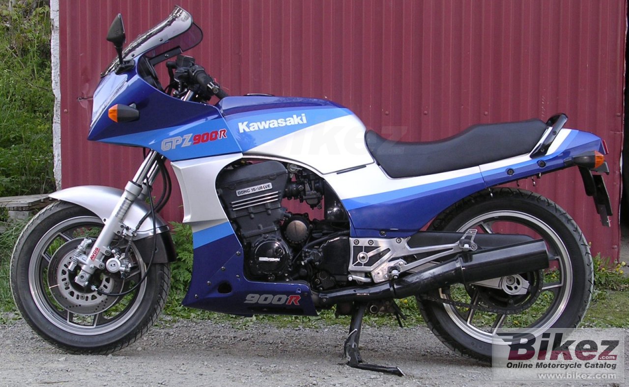 Kawasaki GPZ 900 R (reduced effect) 1986 photo - 3