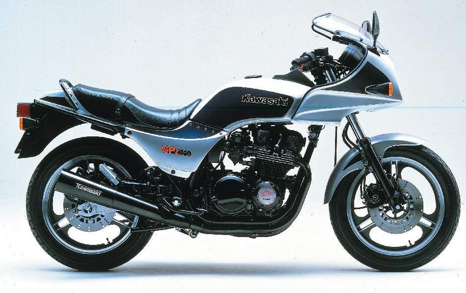 Kawasaki GPZ 900 R 1984 photo - 5