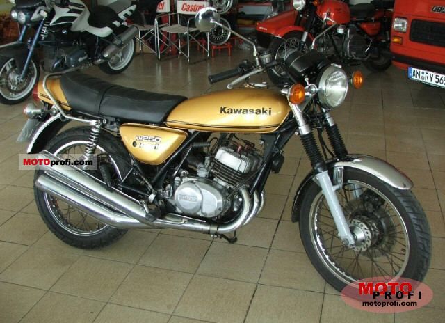 Kawasaki KH 250 1977 photo - 3