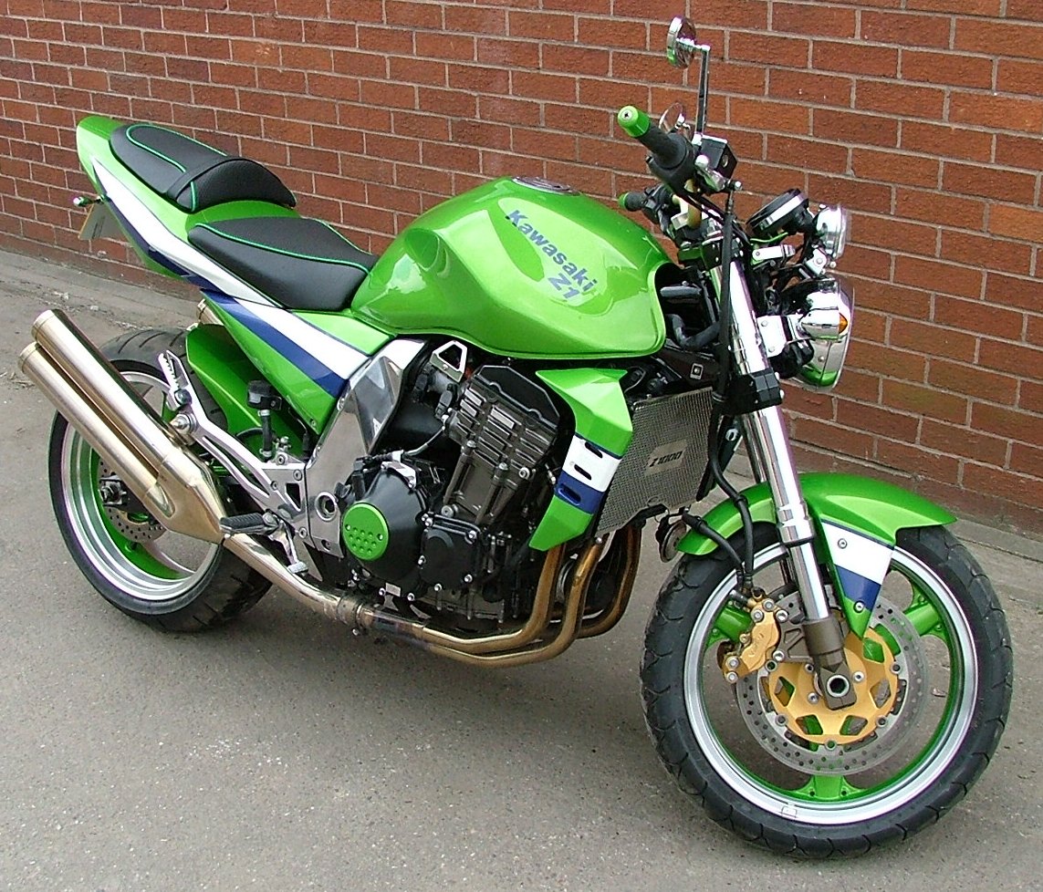 Kawasaki Z 1000 2003 photo - 1