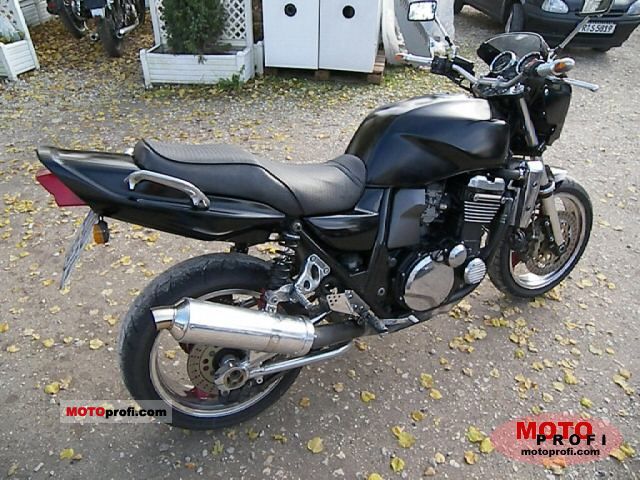 Kawasaki ZRX 1100 1997 photo - 1