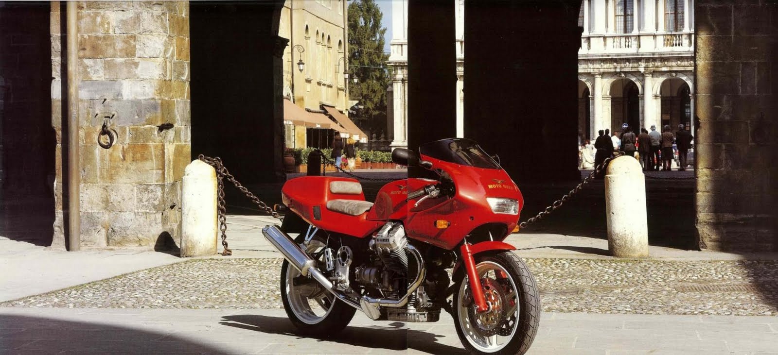 Moto Guzzi Daytona 1993 photo - 1