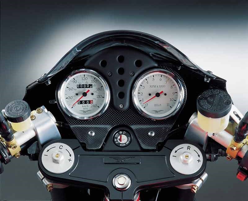Moto Guzzi V11 Sport Naked 2003 photo - 4